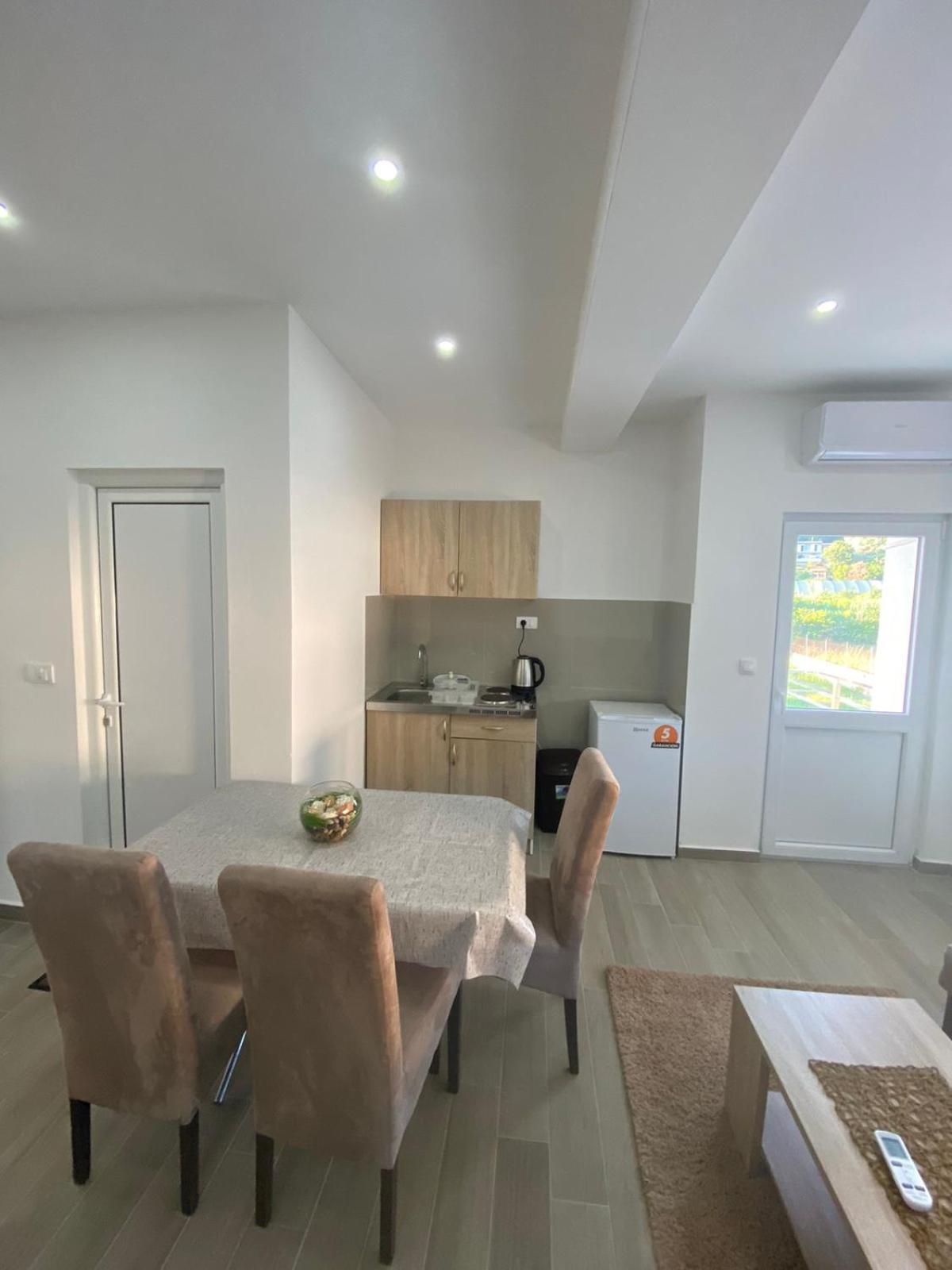 Gjoni Apartments Ulcinj Habitación foto